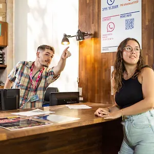 Хостел Urbany Bcn Go!, Барселона
