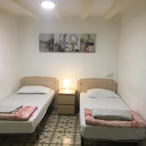 4 Fun Hostal