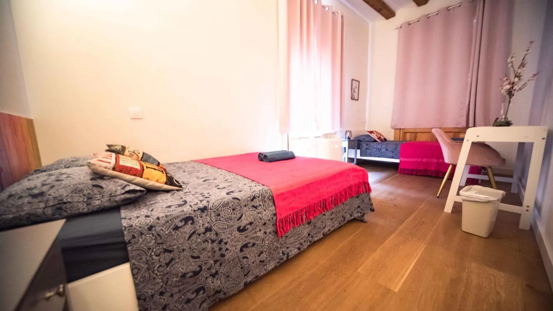 Barcelona Rooms - Princesa Hostel