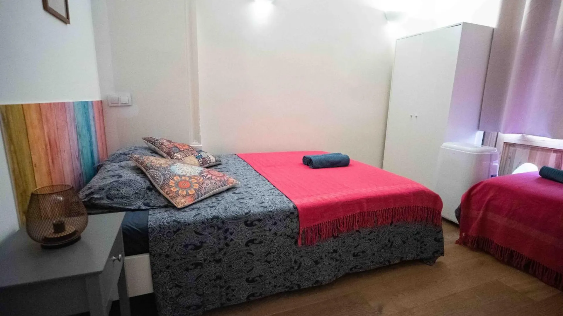 Hostel Barcelona Rooms - Princesa Spain